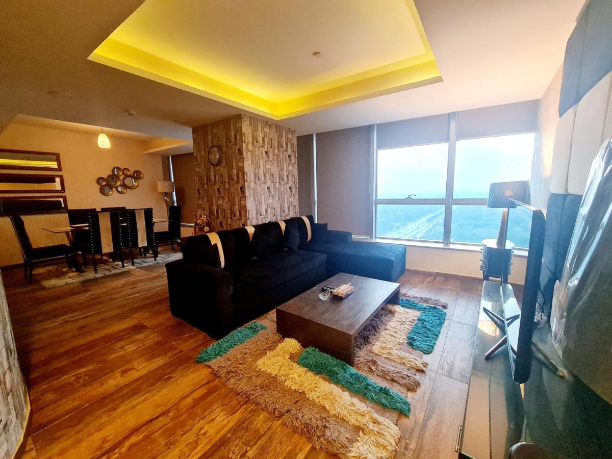 Royal Residencia Centaurus Apartment Islamabad Ngoại thất bức ảnh